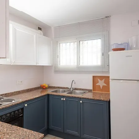 Apartment With Swimming Pool And Parking, 3 Minutes From The *