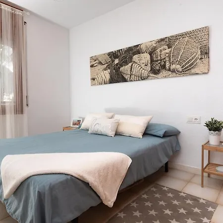 With Swimming Pool And Parking, 3 Minutes From The Roda de Bera